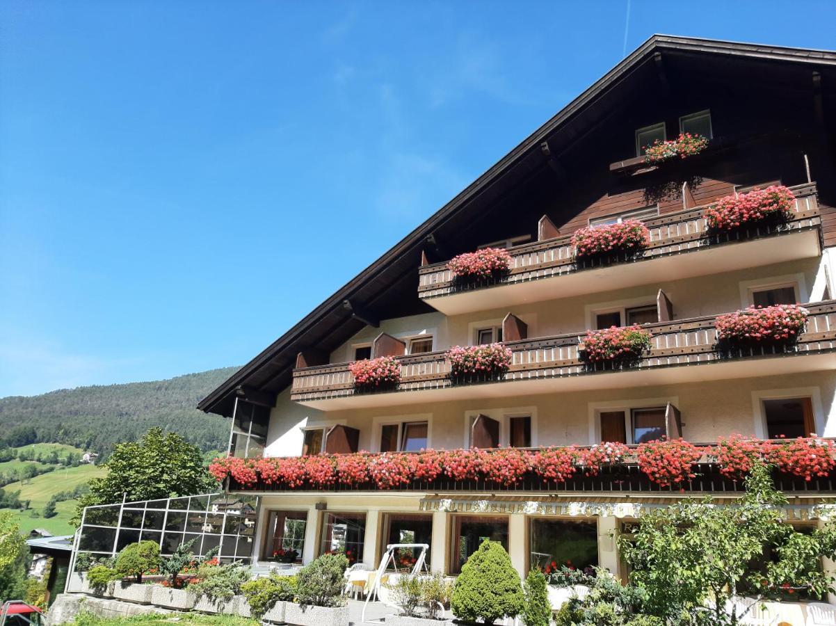 Hotel Rodes Ortisei Exteriör bild