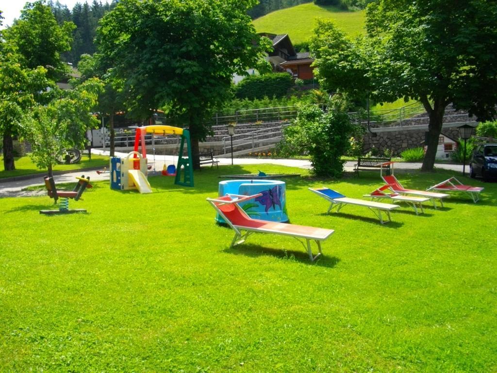 Hotel Rodes Ortisei Exteriör bild