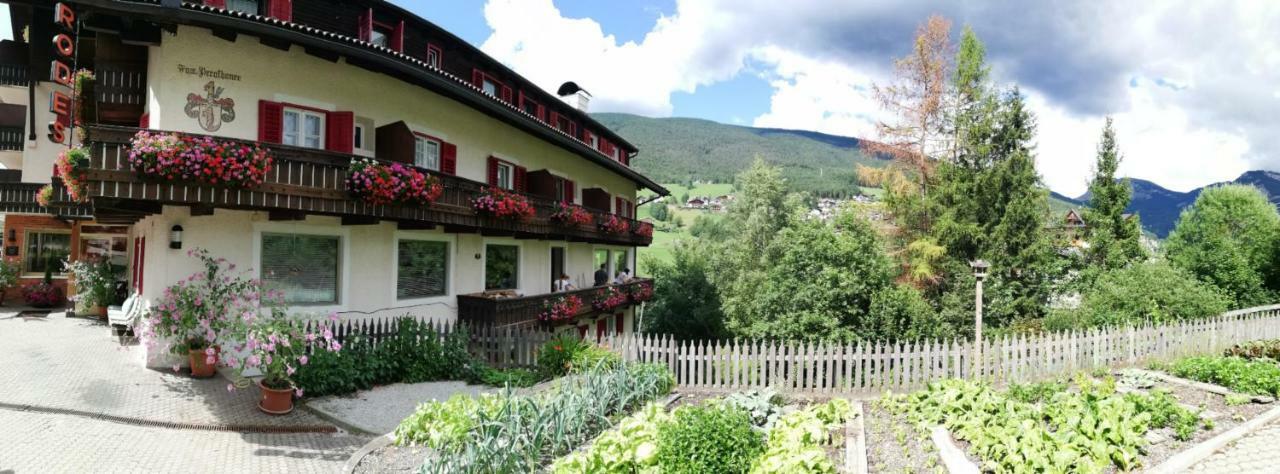 Hotel Rodes Ortisei Exteriör bild