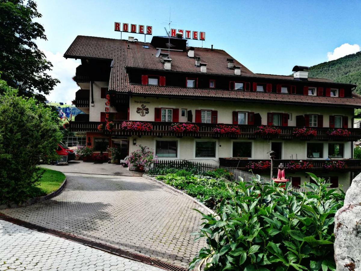 Hotel Rodes Ortisei Exteriör bild